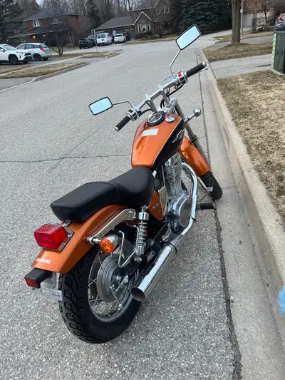 2011 Suzuki Boulevard s40 (ls650) 296.4 original km This year, it has been taken out of storage and...