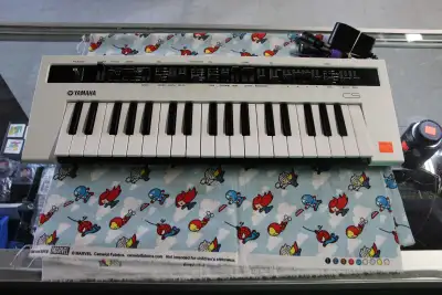 Yamaha Reface CS Portable Analog Modeling Synthesizer (#18085), View more