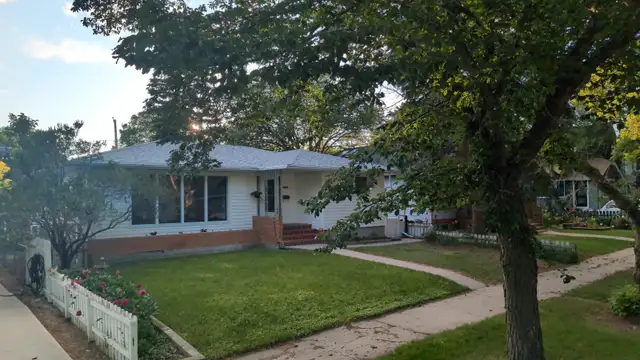 Conditionally Sold! Two Suite House on 6th Ave in Moose Jaw, Sk63008308945283129