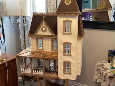 Doll house, View more