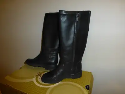 LADIES WINTER BOOTS, View more
