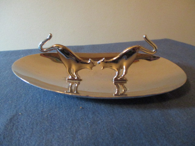 VINTAGE FIGHTING CATS CHROME ART DECO ASHTRAY-1940/50'S-RARE! dans Art et objets de collection  à Laval/Rive Nord