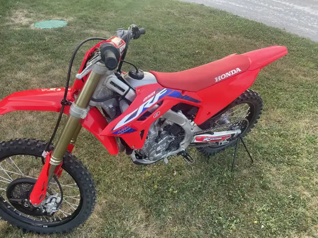 2023 CRF250R in Dirt Bikes & Motocross in Barrie - Image 5