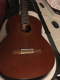 Yamaha gc-10c classical guitar