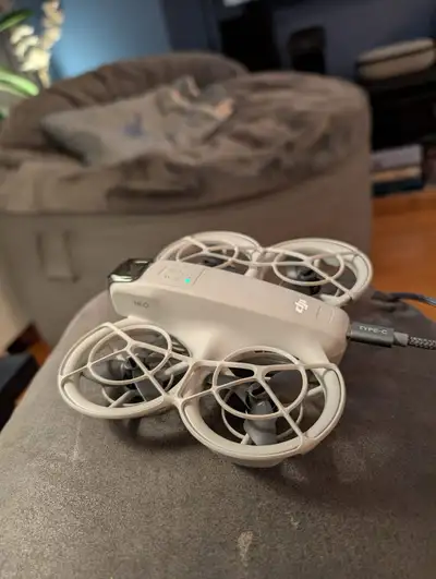 Like new Only used couple times Comes with everything Ready to fly