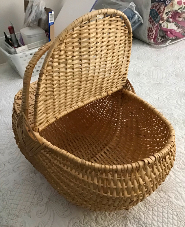 Wicker Basket. Like New REDUCED in Other in Trenton - Image 4