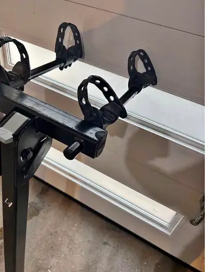 For 1.25/2” hitch - Thule bike rack for 2 bikes, View more