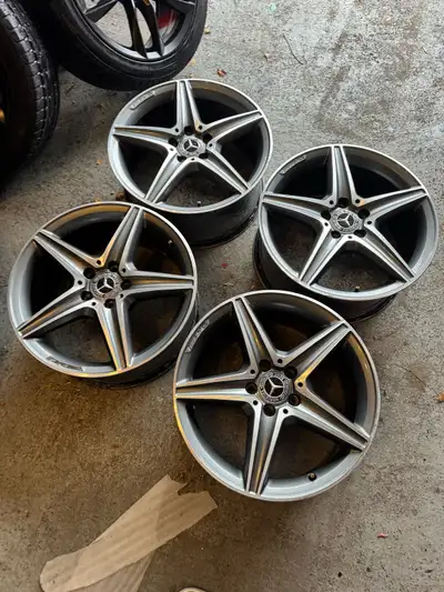 Original 18 inch Mercedes rims set of 4 18 inch rims OEM Mercedes rims Amg rims Mercedes Benz wheels...