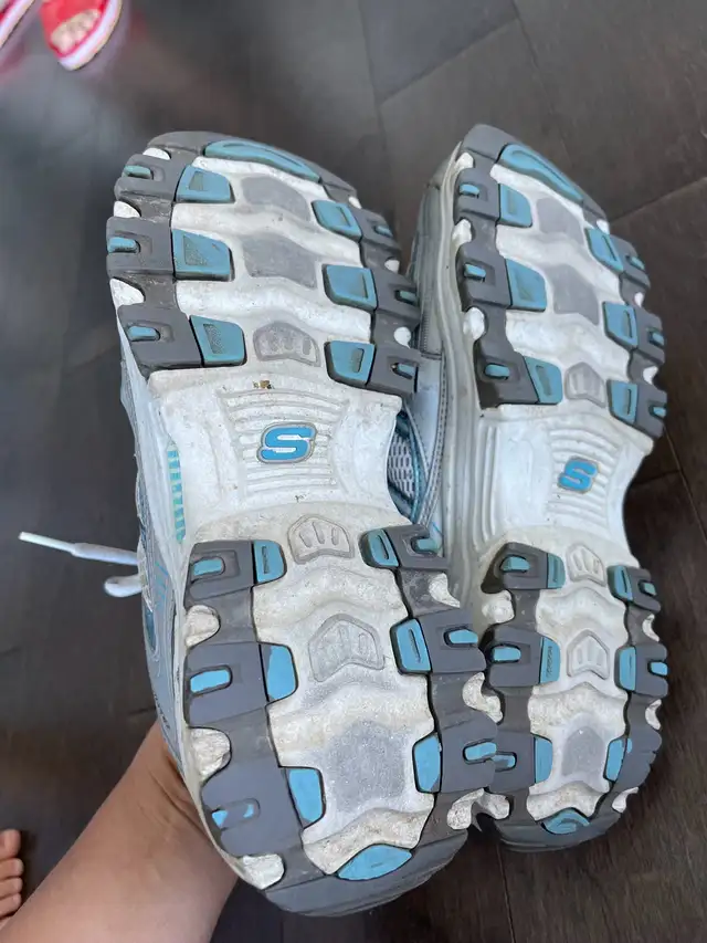 Skechers women’s shoes  in Women's - Shoes in City of Montréal - Image 4