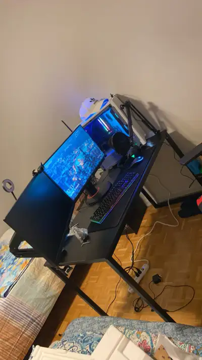 All inclusive!!! Specs: Asus rog b450-f Ryzen 9 3900x Corsair vengeance rgb pro 16gb(2x8gb) Ssd 480g...