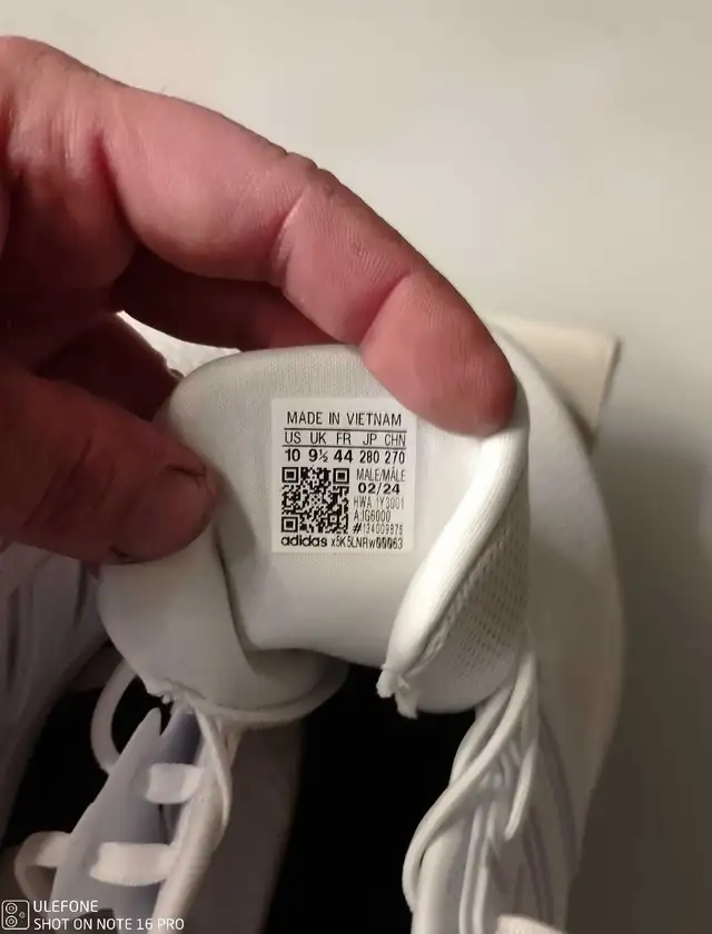 BNIB MEN'S ADIDAS UBOUNCE DNA ALPHASKIN in Men's Shoes in Kitchener / Waterloo - Image 3