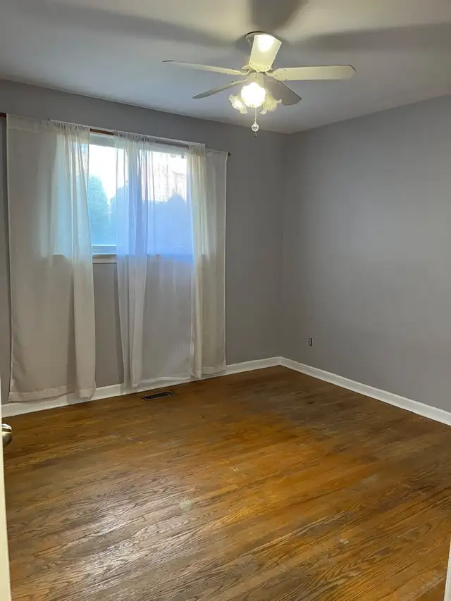 3 Beds 1 Bath Main Floor unit $2500/- available from November in Long Term Rentals in City of Toronto - Image 8