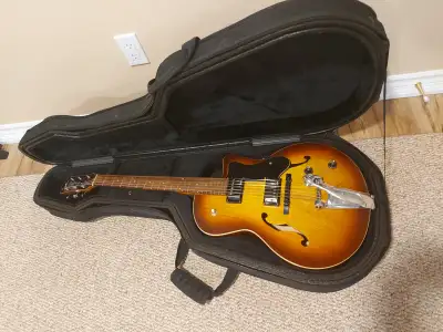 Godin 5th Avenue w/humbuckers, View more