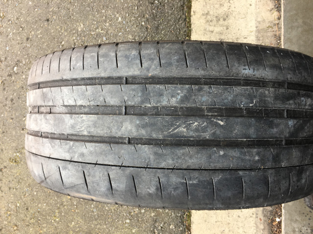 1 X single 225/35/19 88Y Michelin Pilot Super sport w 50% tread in Tires & Rims in Delta/Surrey/Langley