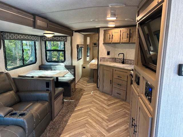 2020 Shadow Cruiser 260 RBS Trailer in Travel Trailers & Campers in Parksville / Qualicum Beach - Image 4