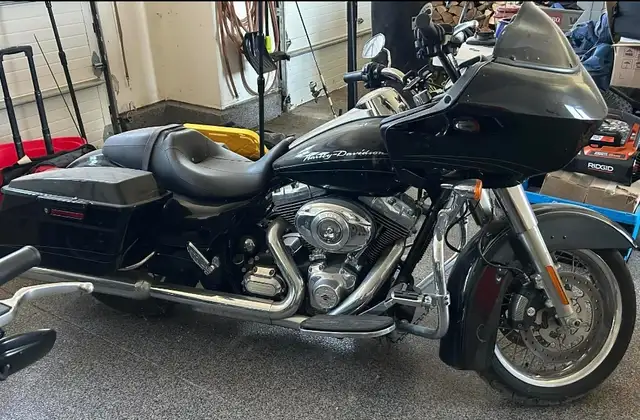 2012 Harley Road Glide in Street, Cruisers & Choppers in Mississauga / Peel Region - Image 3