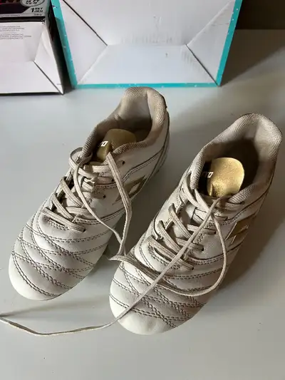 Child Kid size 1 Soccer Shoes Cleats, View more