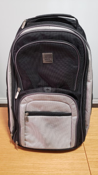 Sharper Image Carry On Bag/Backpack With Wheels
