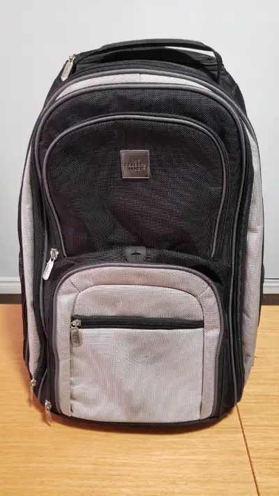 Sharper Image Carry On Bag/Backpack With Wheels, View more