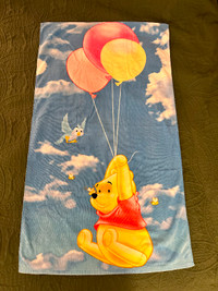 Disney Winnie the Pooh Beach Bath Towel Blue color Balloons