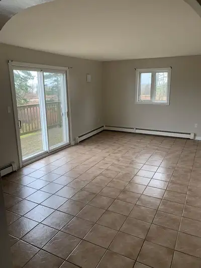 2-Bedroom Apartment Located in Oyster Bed Bridge This cozy 2-bedroom, 1-bath apartment is located on...