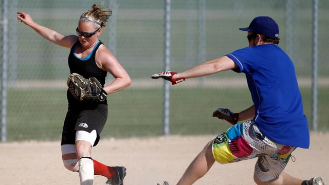 Coed Slo Pitch Players/Team in Activities & Groups in Kitchener / Waterloo