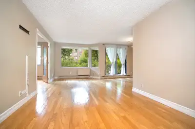 Video: https://drive.google.com/file/d/1_I7XYQTzC2x8b5usbxIL-S0QGlrIfWnd/view ✅ Magnifique condo lum...