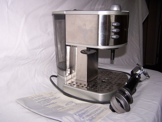DELONGHI EC330S MANUAL ESPRESSO MACHINE NEW | Coffee Makers | Mission |  Kijiji