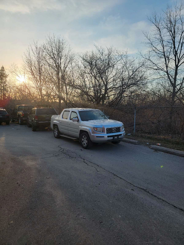 2006 honda ridgeline in Cars & Trucks in Oakville / Halton Region