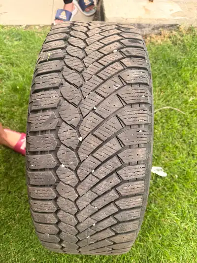 235/55 R17 Nord Frost 200 Winter Tires – Excellent Condition Selling a set of 4 Nord Frost 200 winte...