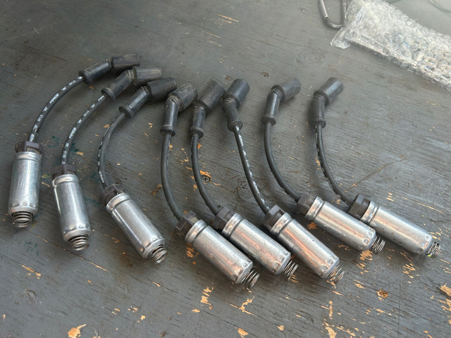 2011 Camaro LS3 Spark Plug Wires  in Engine & Engine Parts in Red Deer