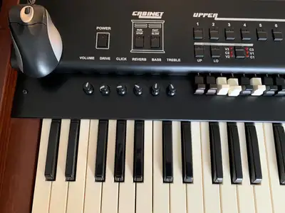 Crumar Mojo, double 61 note manuals organ, View more