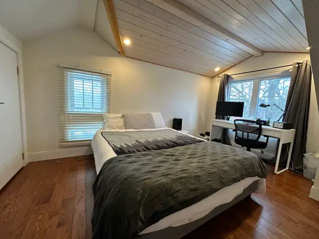 ATTN TRENT STUDENTS! Spacious 5-6 BdRm Home I Edge OfDowntown