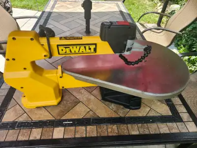 Dewalt scroll saw Type 1 motor. (USA/Canada made, not Taiwan) Works fine