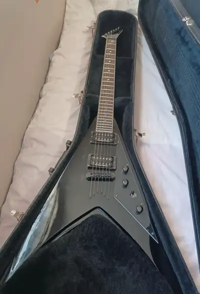 Esp Ltd Dave Mustaine DV8, View more