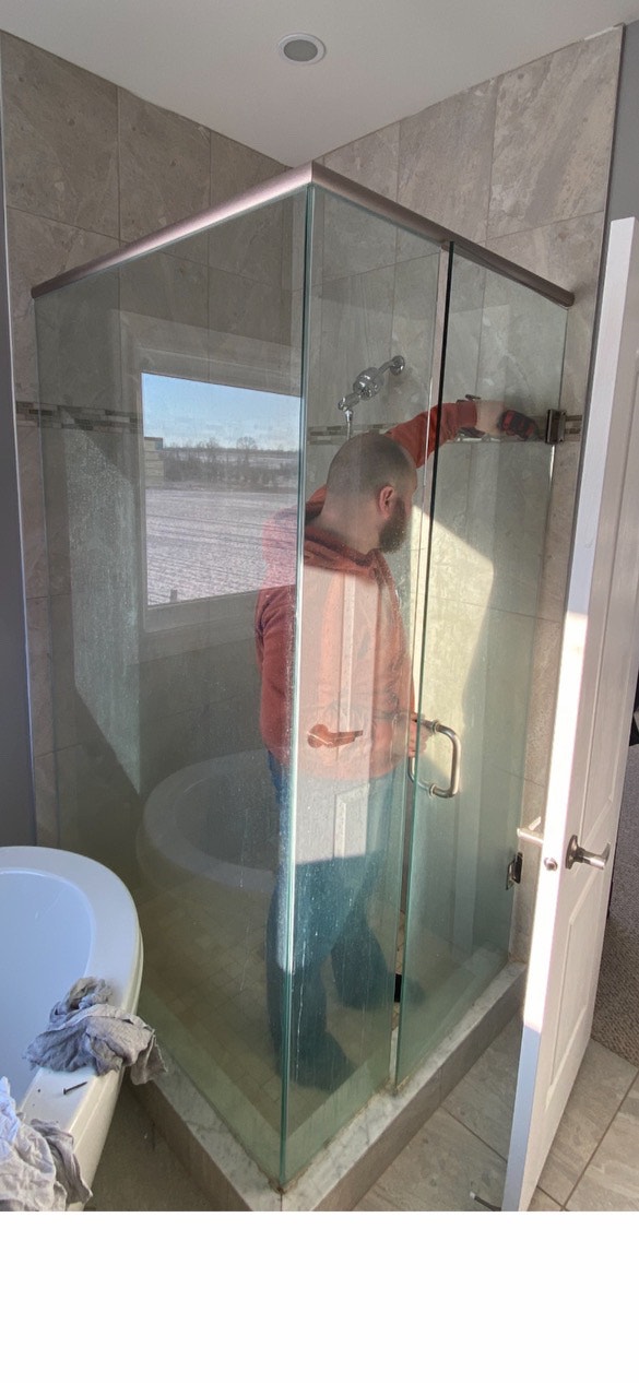 Corner half inch thick, glass shower stall, Plumbing, Sinks, Toilets