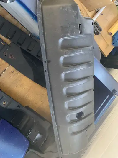 Air dam off 2010 Jeep Wrangler JK Great condition