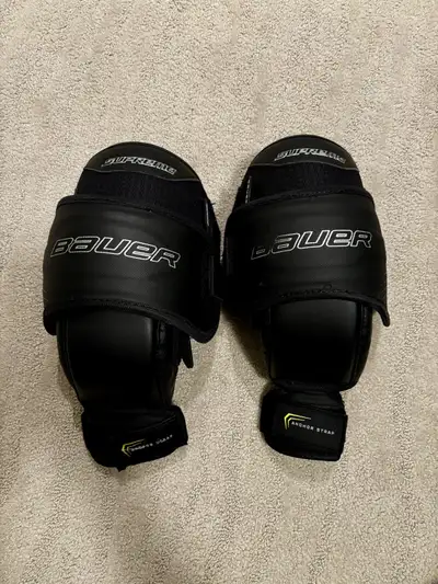 Bauer Supreme Goalie knee pads, Junior Intermediate size, View more