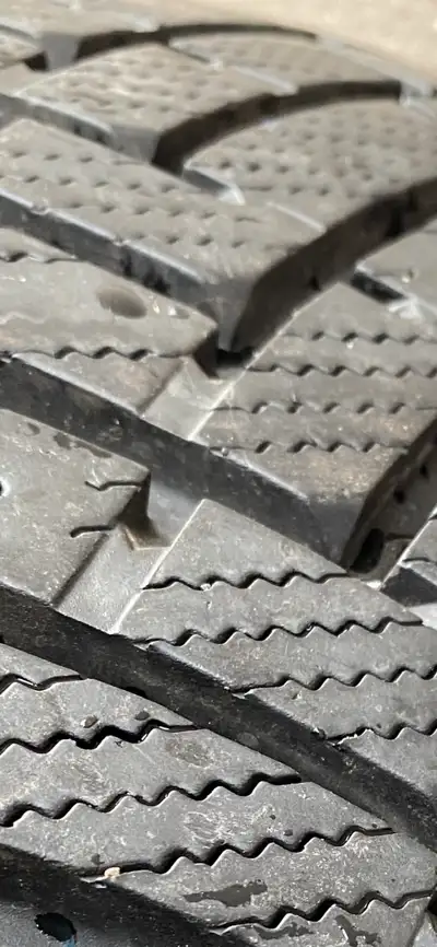 Very deep tread no leaks no cracks no patches no plugs square edges or corners, not rounded or chewe...