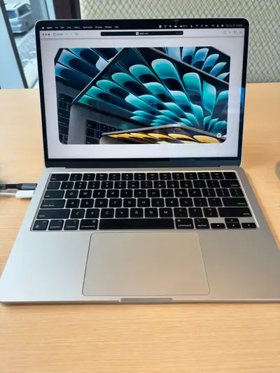 MacBook Air M3 – 8‑Core CPU | 10‑Core GPU | Starlight, View more
