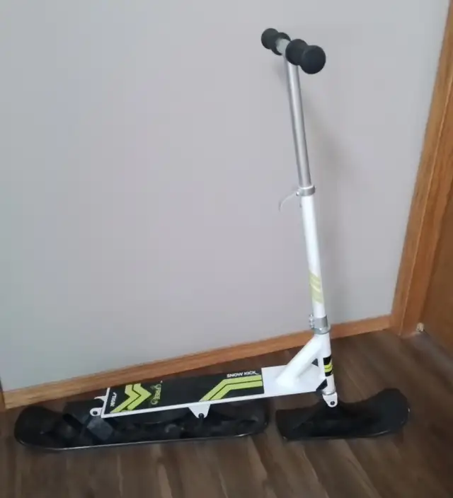 Snow Scooter in Other in Edmonton - Image 2