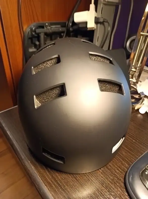 Three Bike Helmets for Adults ($30 to $50) in Clothing, Shoes & Accessories in Markham / York Region - Image 11