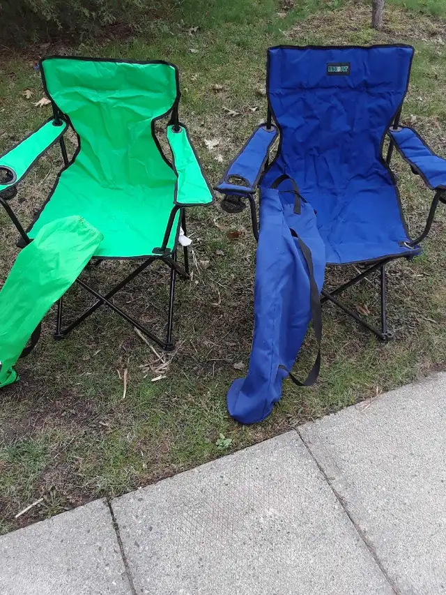  Lawn chairs,  many in Chairs & Recliners in Kingston - Image 3