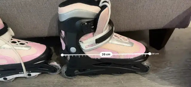 Schwinn ABEC 1 Junior Rec Fitness Skates Pink Adjustable in Skates & Blades in Oshawa / Durham Region - Image 9