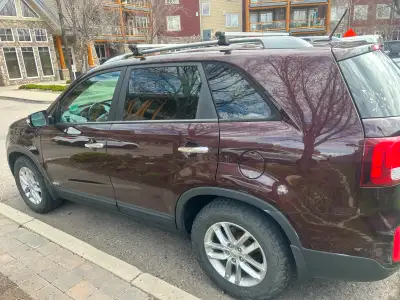 2015 Kia Sorrento 57,000km on new engine (224700). SUV is in SE Calgary!!! for viewing and if add is...