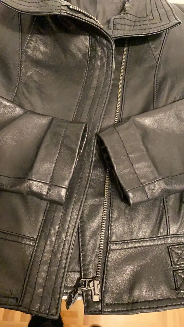 Michael Kors leather jacket  in Women's - Tops & Outerwear in Laval / North Shore - Image 11
