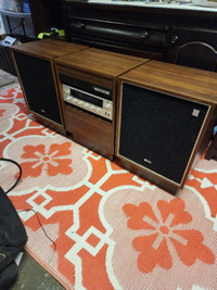 Vintage toshiba Stereo loudspeakers Record player AMP Boston con