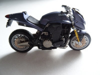 Vintage Maisto Munch Mamuch 1:18 scale Motorcycle 2001 Toy