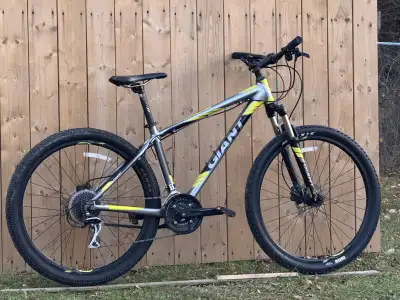 Giant talon 4/hydraulic brakes/27.5 wheels , View more