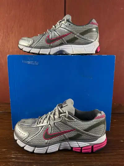 Nike Pegusus 25 Bowerman Series Women’s Running Shoes Sz US 8.5, View more